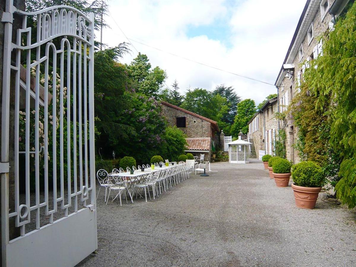 Manoir Majestueux A Satillieu Avec Piscine Privee Exterior photo